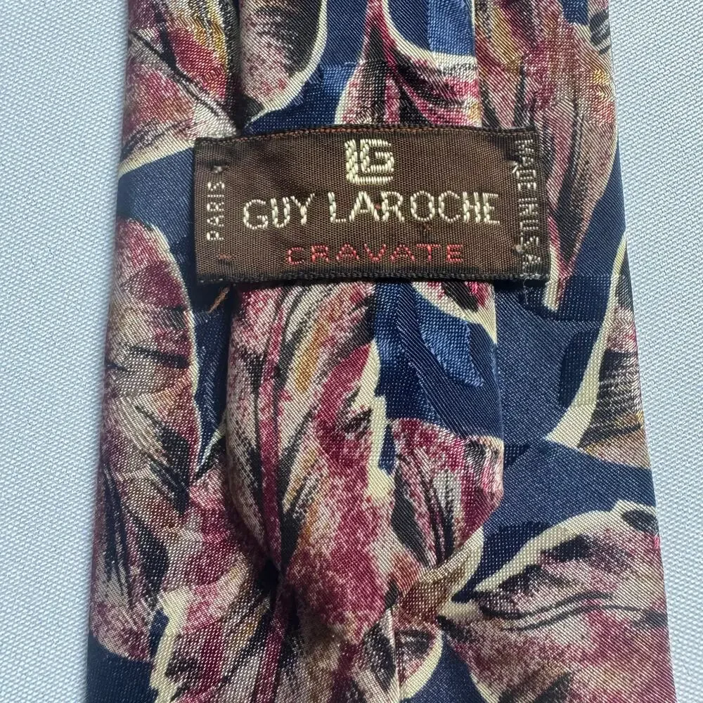 Vintage Guy Laroche Cravate Tie Made in USA Abstract Leaf Motif Designer Necktie